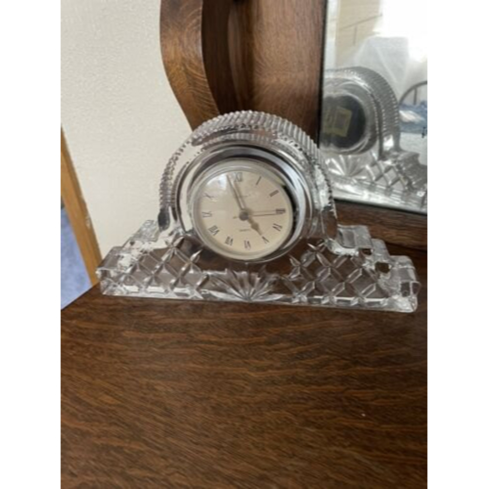 Crystal Legends By Godinger 24% Lead Crystal Quartz Mantle Clock